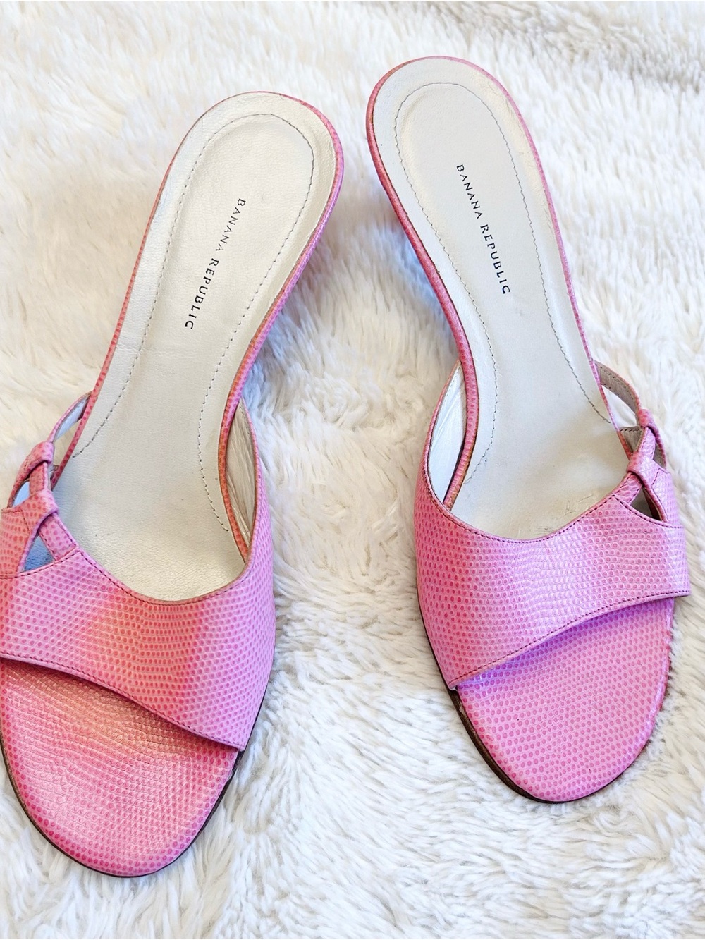 Banana Republic Pink Leather Kitten Heels